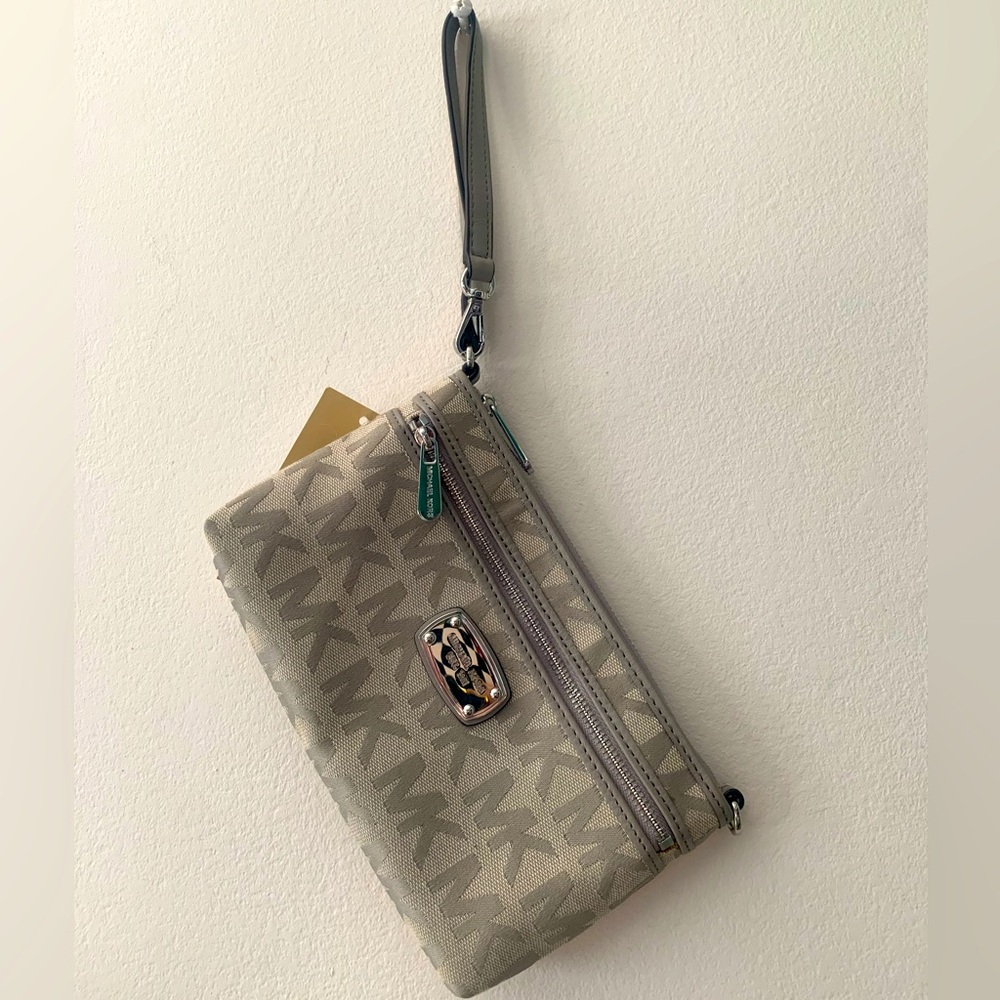 Michael Kors Clutch Gray Wristlet
